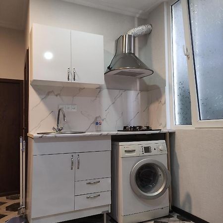 Hello 2 Apartment Тбилиси Екстериор снимка