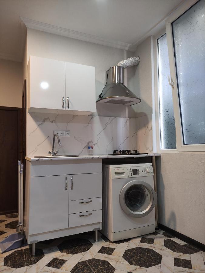 Hello 2 Apartment Тбилиси Екстериор снимка