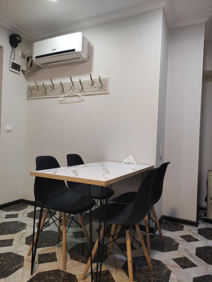 Hello 2 Apartment Тбилиси Екстериор снимка